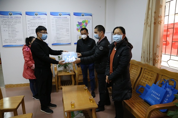 縣法院、縣人大法工委到桂圩鎮(zhèn)了解疫情防控、禁毒工作2.jpg