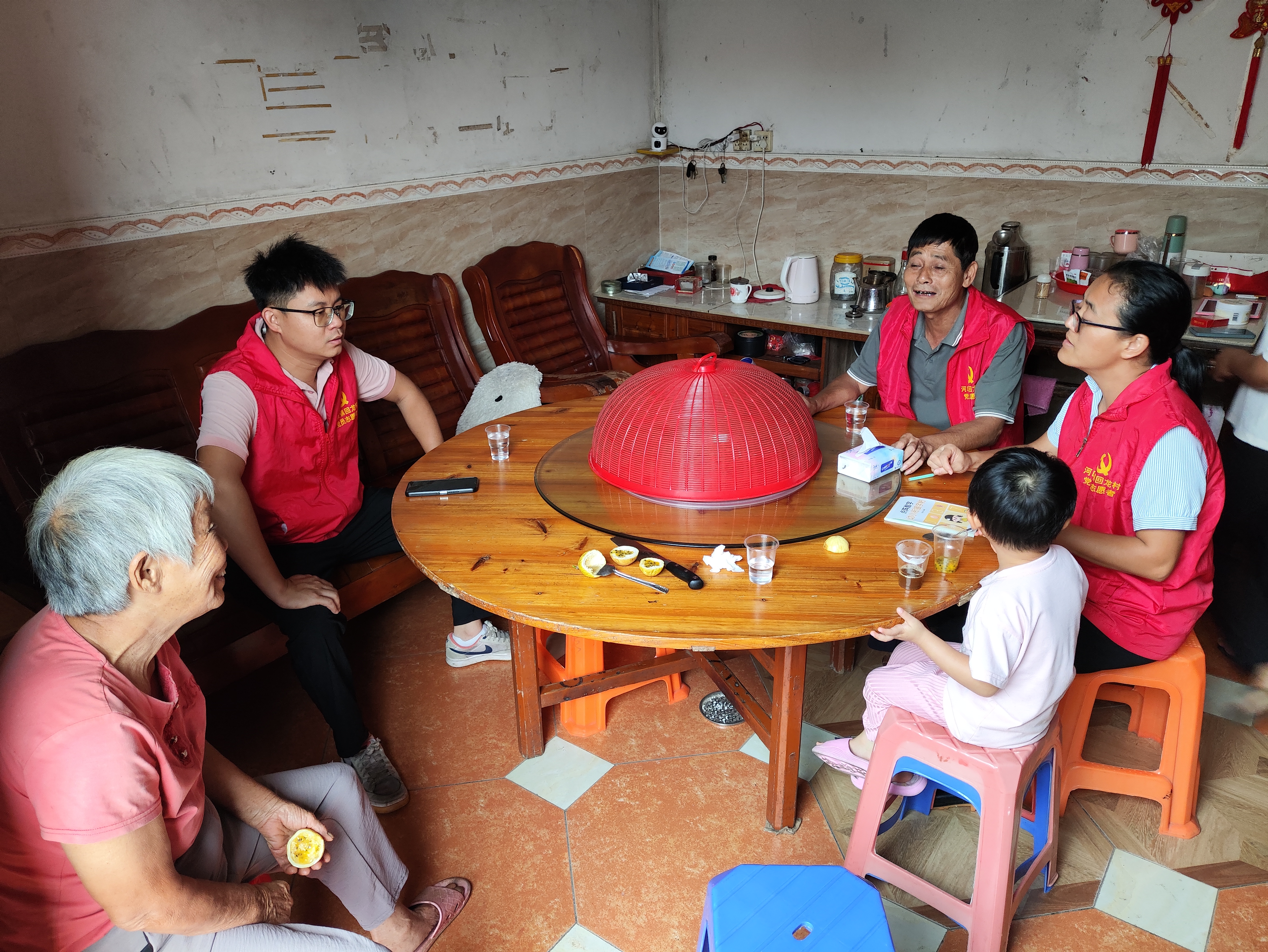9月8日下午，回龍村委入戶宣傳.jpg